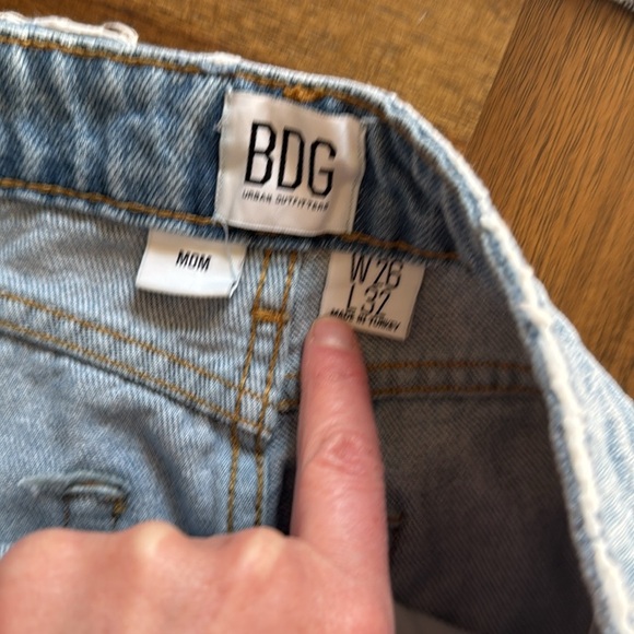 BDG High Rise Light Blue Women's mom Jeans 26 - Picture 6 of 7